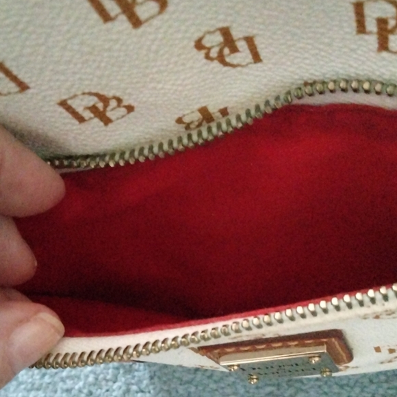 Dooney & Bourke Cream and Brown Crossbody Bag - Picture 5 of 9
